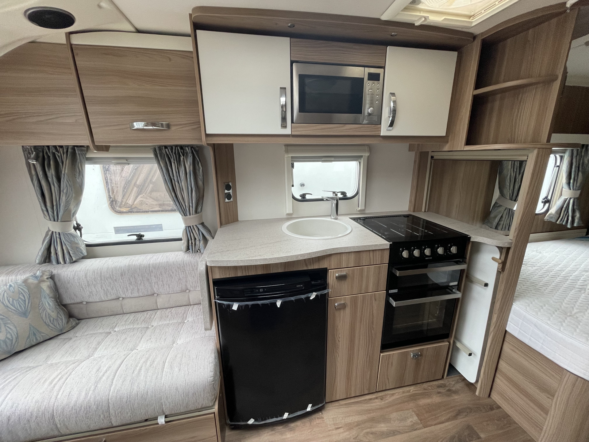 Used 2015 Swift Kudos 470 for sale in Cheshire