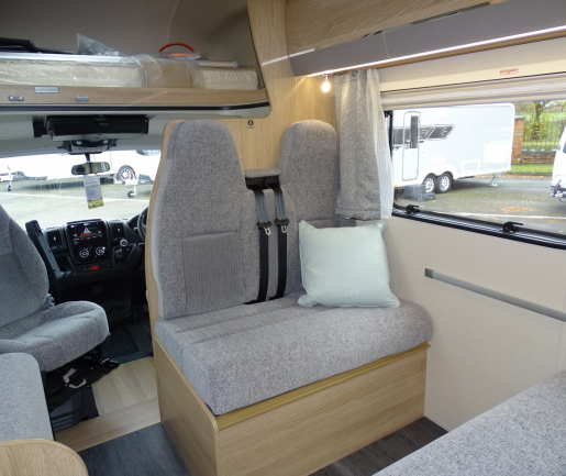 Auto-Trail Imala 736