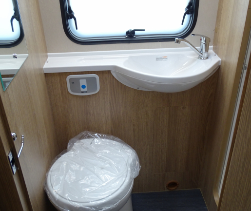 Auto-Trail Imala 736