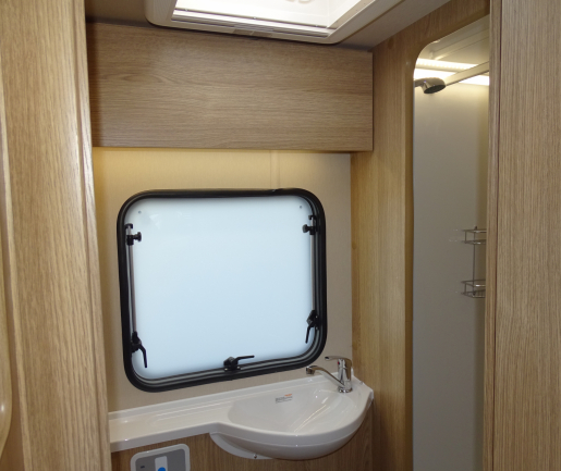 Auto-Trail Imala 736