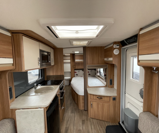 Swift Challenger 570