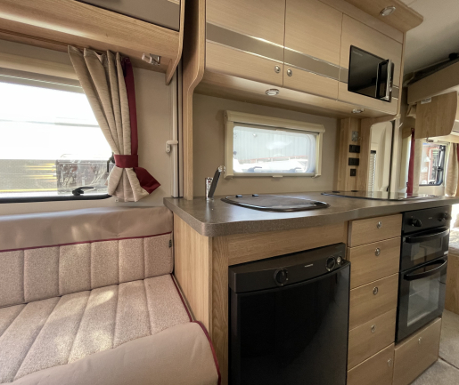 Elddis Autoquest Prestige 196
