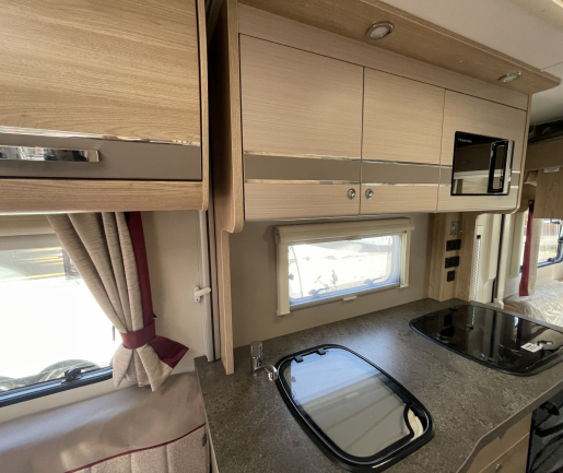 Elddis Autoquest Prestige 196
