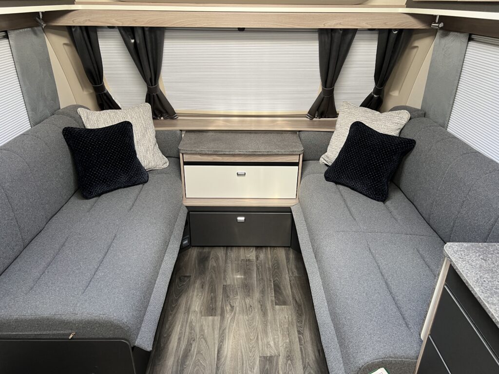 2027 Swift Challenger Grande 650 6 Scaled