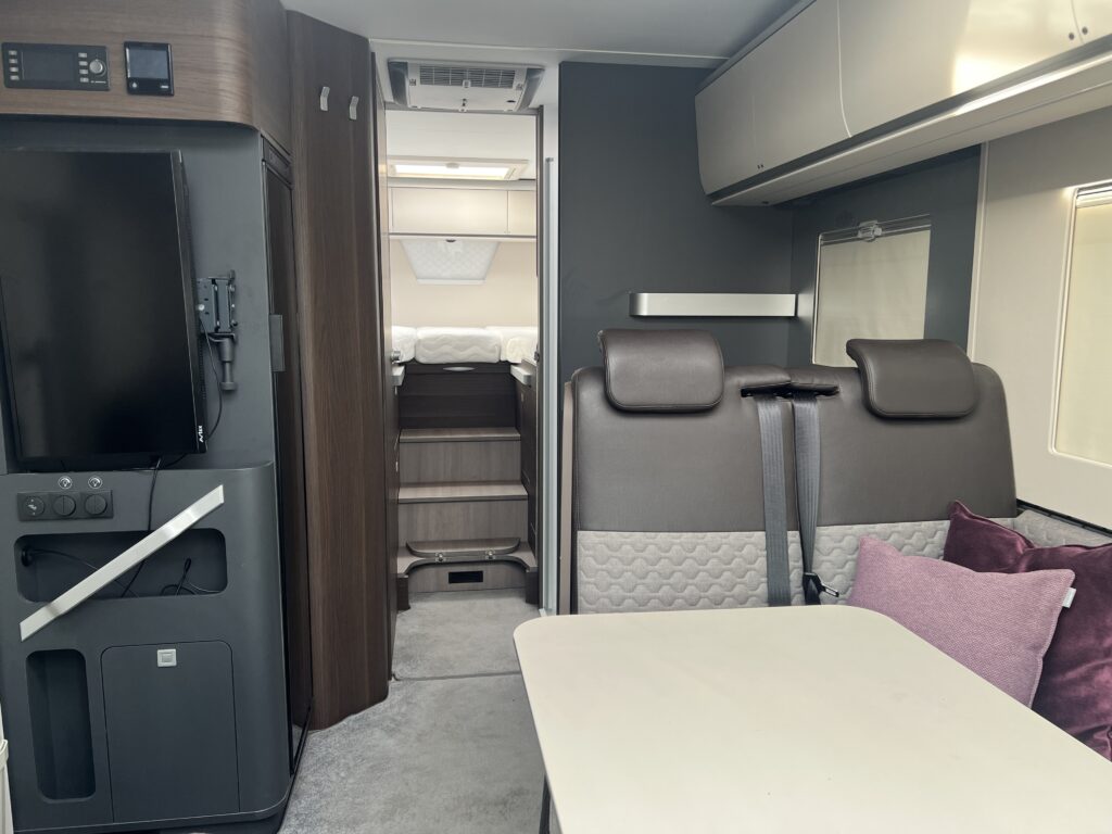 2025 Adria Coral Supreme 670SL 25685 7 Scaled