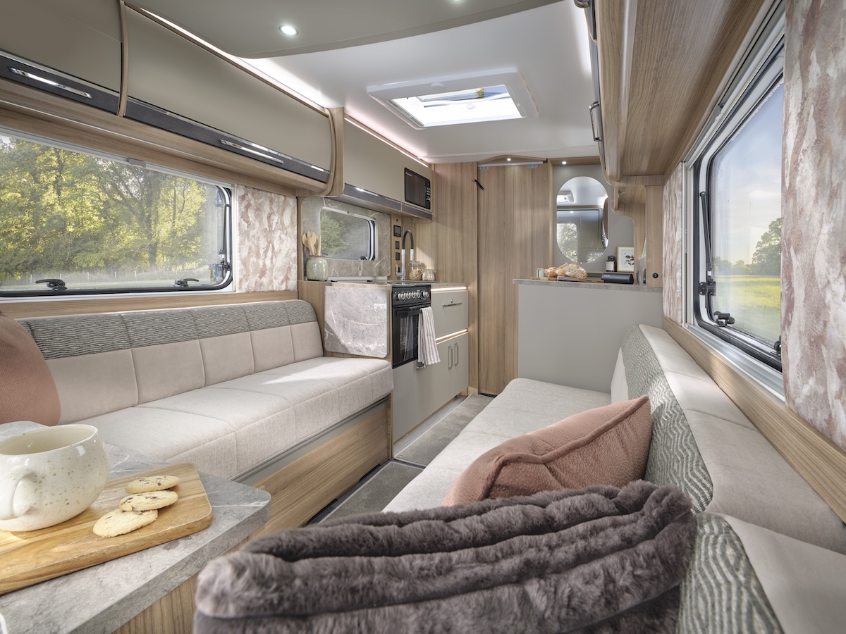 2027 Bailey Unicorn Lite Seville Living Space