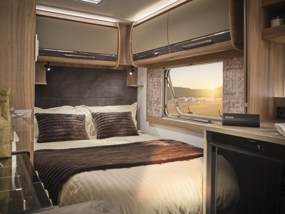 2027 Bailey Unicorn Lite Valencia Bed