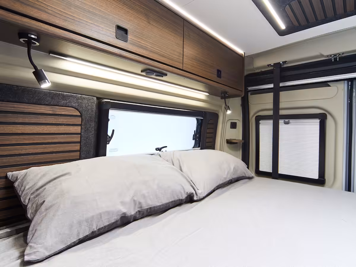 2027 Coachman Veloce Rear Bed