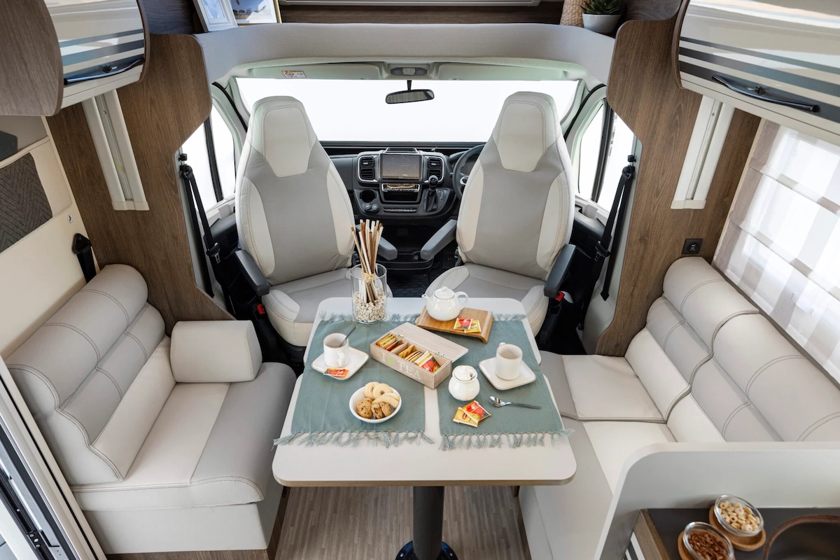 2027 Roller Team T Line Front Dinette