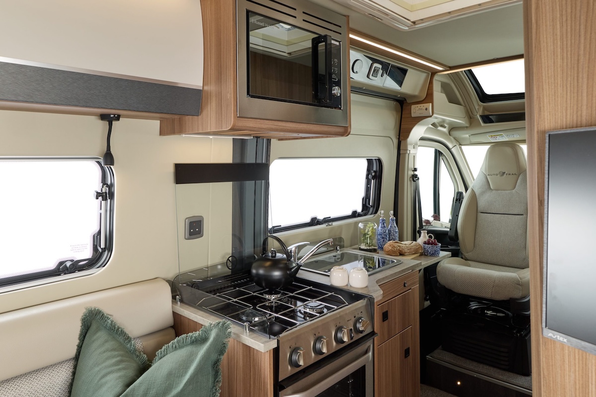 2027 V Line Sport Kitchen
