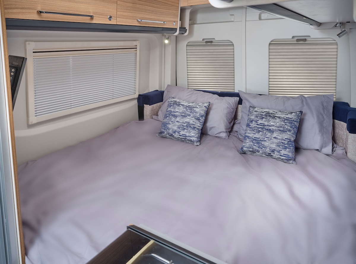 2026 Bailey Endeavour B62 Make Up Bed Caption