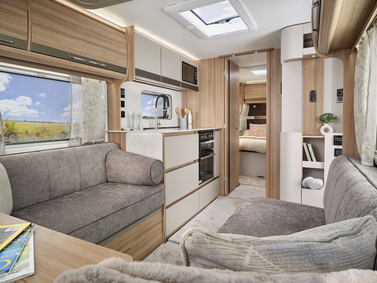 2026 Bailey Unicorn Deluxe Cabrera Lounge Kitchen