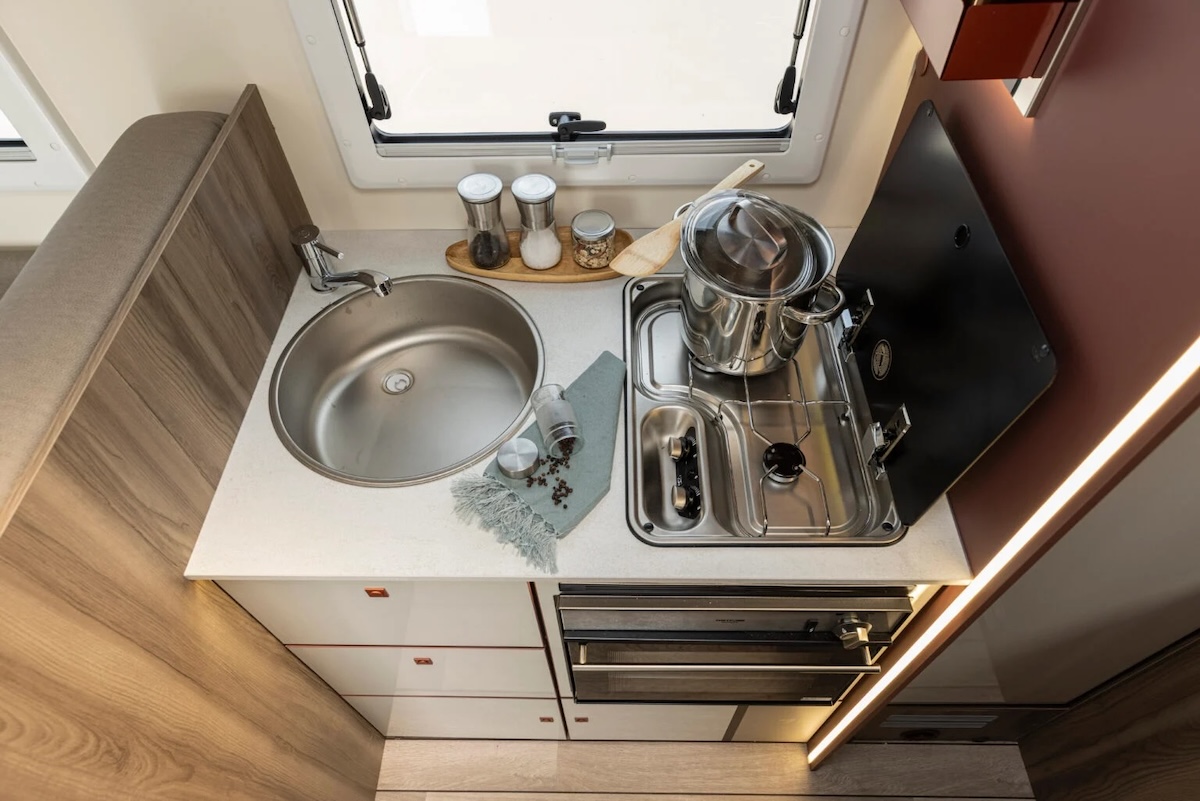 2026 Roller Team Kronos Compact 665 Kitchen