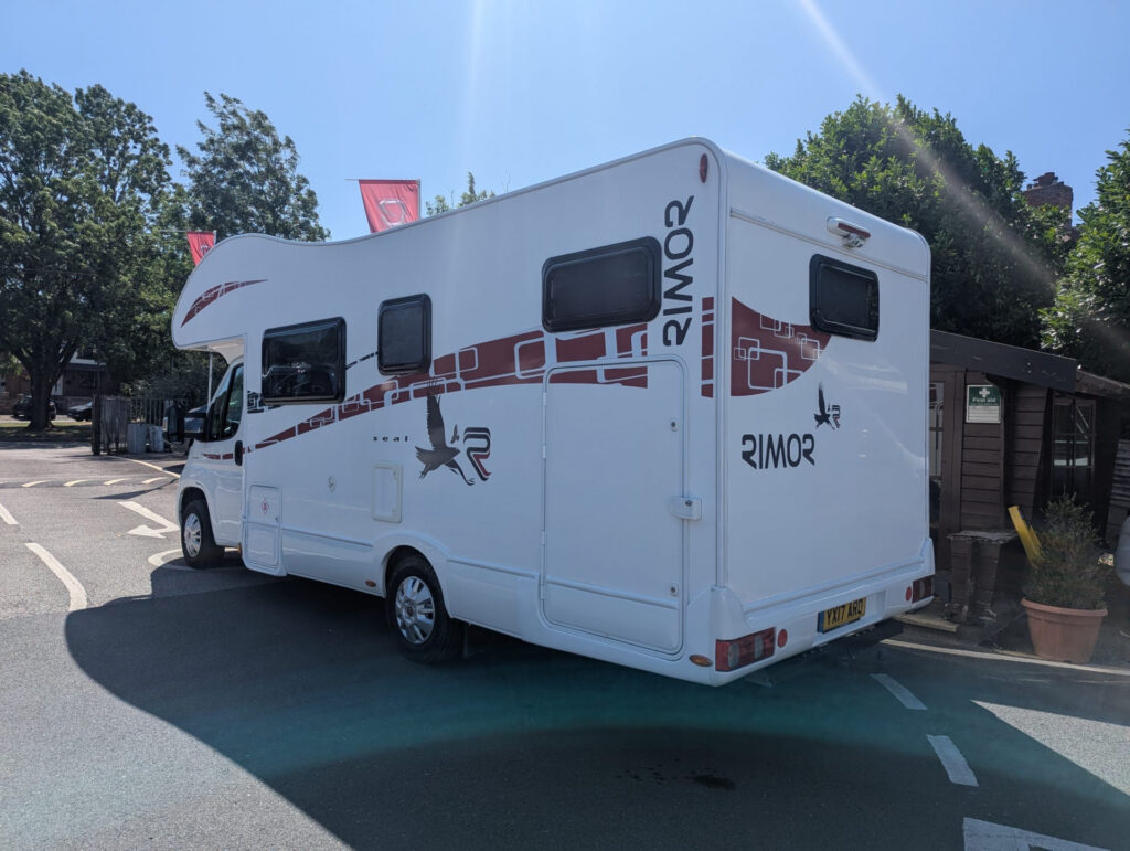 21581 8a23a01b 5f01 43da 8c4e 7bc963114b7e