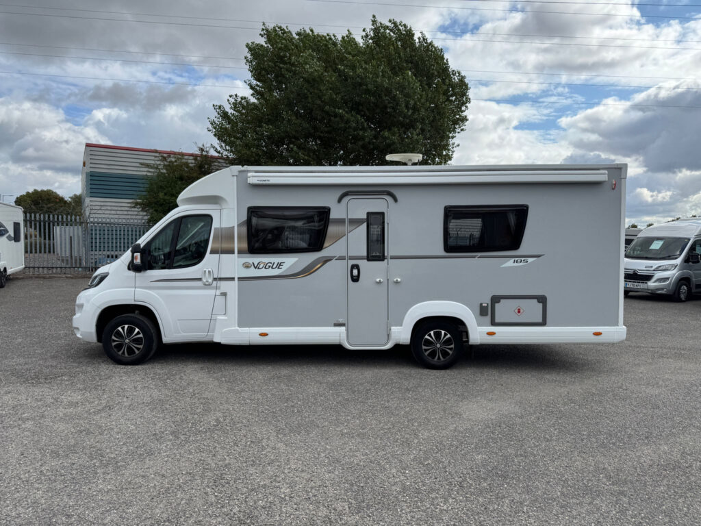 22077 22077 Elddis Autoquest 185 Vogue Bvg 15