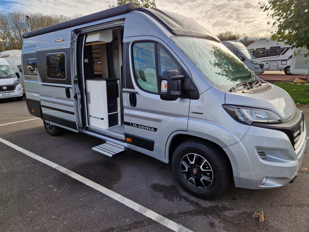 22309 20251118 114747