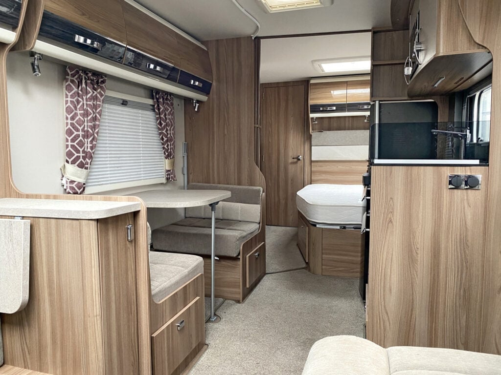 22678 Conqueror 630 2019 9