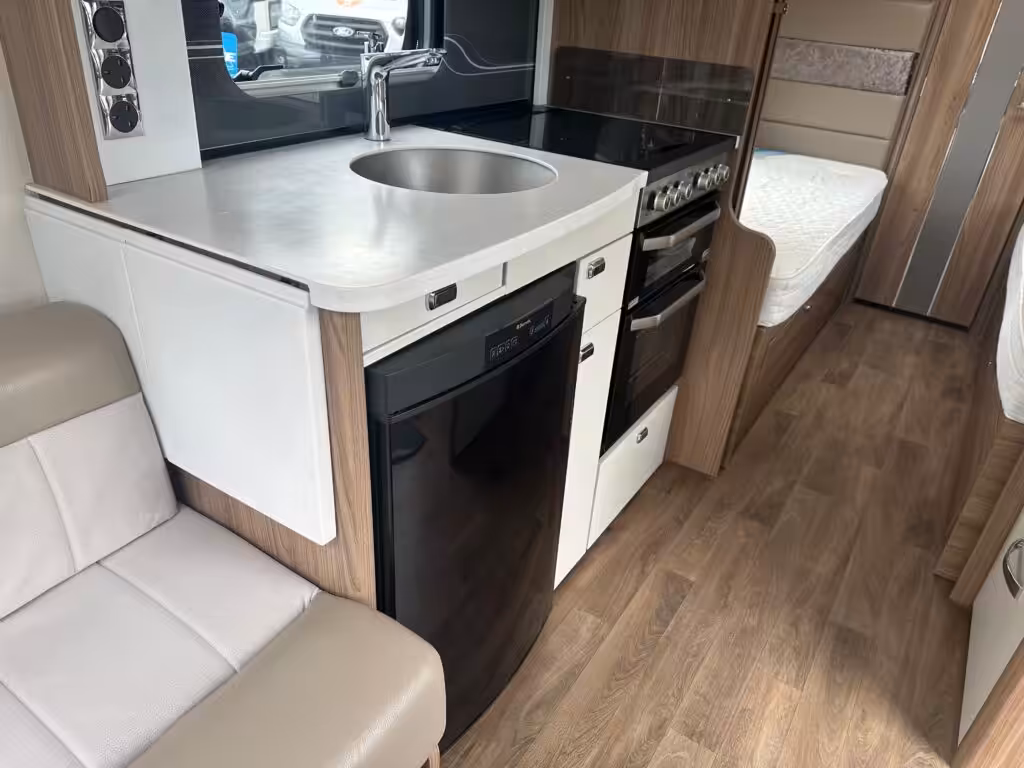 2016 Swift Elegance 565 25122 2 Scaled