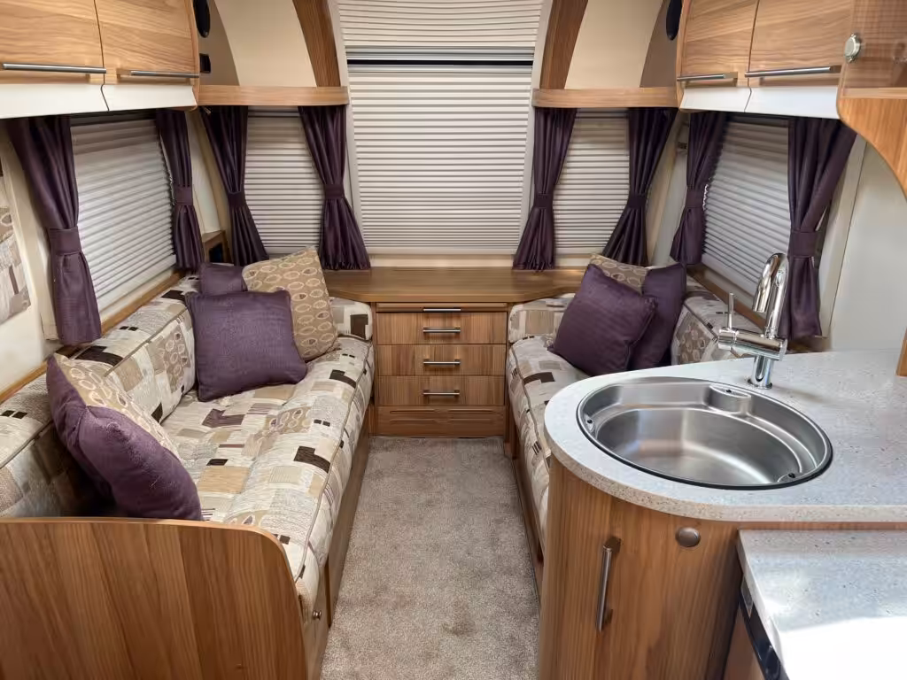2013 Bailey Unicorn Cadiz NH 7 Scaled